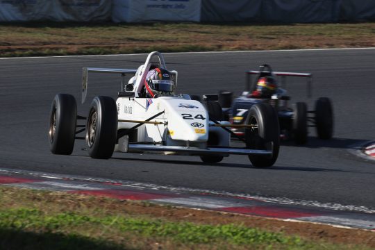 ルーキー甲山晴翔（Calling TRS-10V）は予選15位