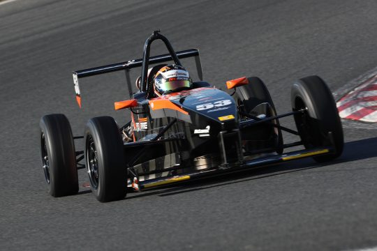 予選3位は安田航（ファーストガレージ&Sウィンズ）