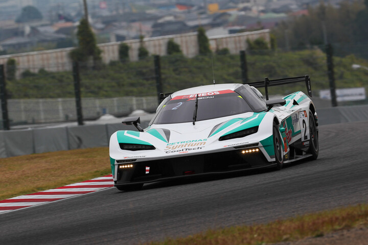 ST-1クラストップタイムはシンティアムアップルKTM（井田太陽／加藤寛規／高橋一穂／吉本大樹）