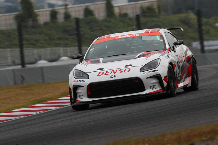 ST-4クラストップタイムはTOM'S SPIRIT GR86（河野駿佑／松井孝允／山下健太）