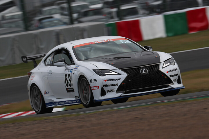 ST-3クラスポールポジションはTRACY SPORTS RC350 TWS（阪口良平／久保凜太郎／水野大）