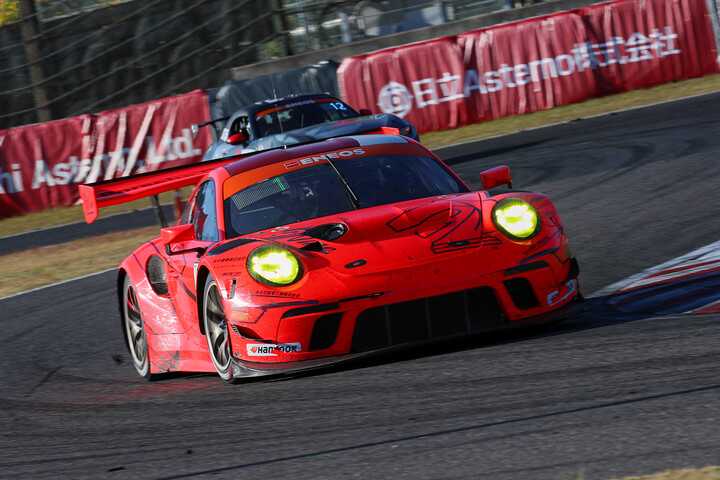ST-Xクラス優勝はポルシェセンター岡崎911 GT3R（永井宏明／上村優太／伊藤大輔）