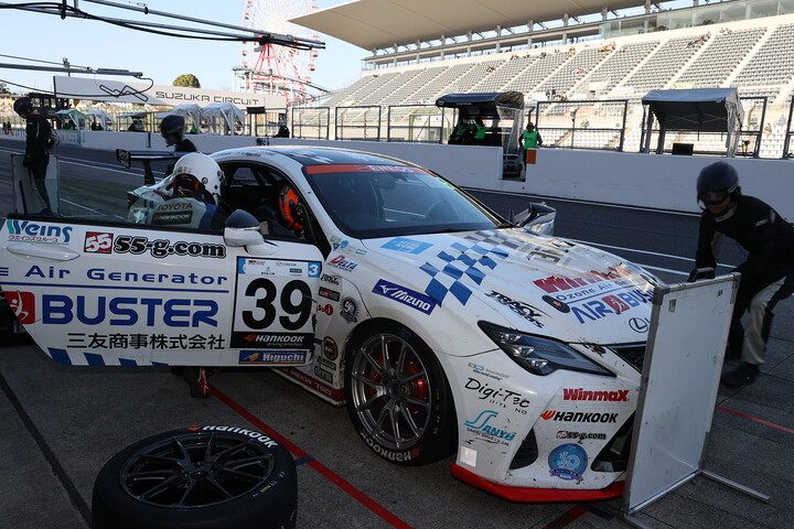 ST-3クラスでチャンピオンを獲得したエアバスターWINMAX RC350 55ガレージTWS（冨林勇佑／伊藤鷹志／石井宏尚）