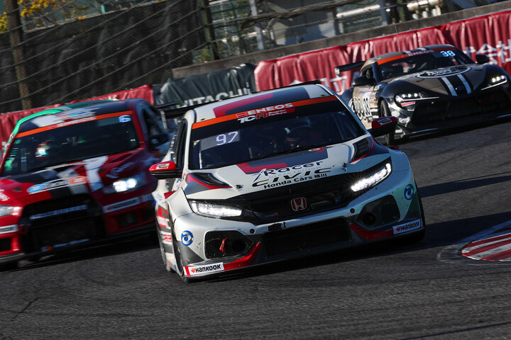 ST-TCRクラス優勝はRacer HFDP CIVIC（遠藤光博／中野信治／三井優介）