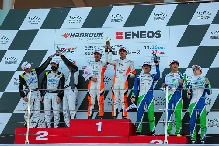 ST-Zクラスの表彰式