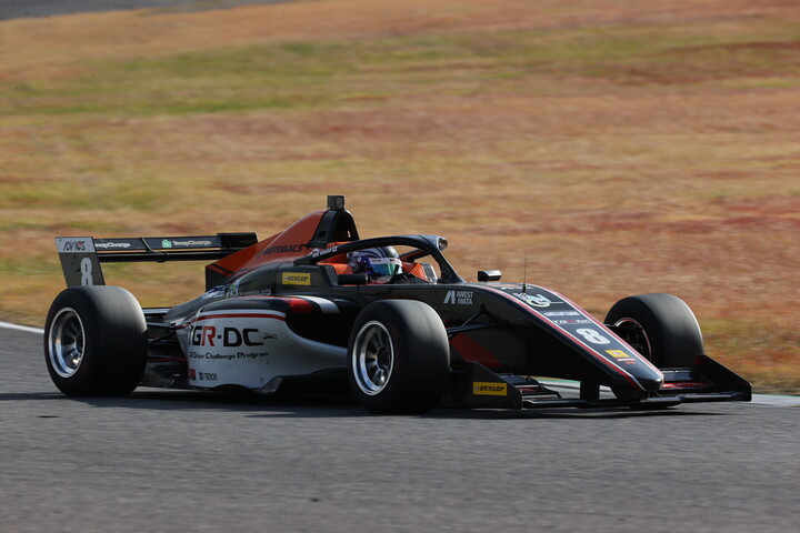 決勝3位は小山美姫（TGR-DC F111/3）