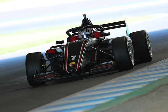 第3戦レース7、レース9ともマスタークラスポールポジションの畑亨志（A-NeKT F111/3）