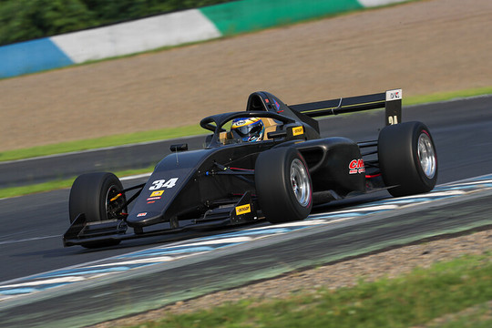 決勝3位、マスタークラス優勝は三浦勝（F111/3）