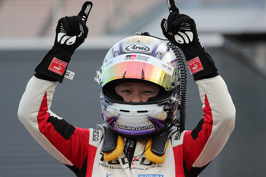 優勝した小山美姫（Super License）