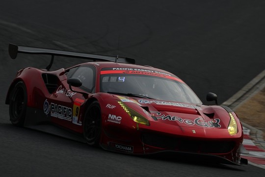 公式テスト岡山3回目: GT300クラス2位はPACIFIC CARGUY Racing（木村武史／ケイ・コッツォリーノ）