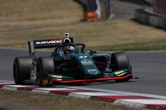 予選2位は宮田莉朋（Kuo VANTELIN TOM\'S SF19）