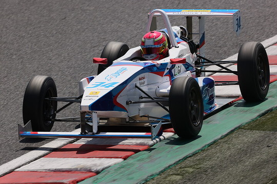 ポールポジションは清水啓伸(Drago CORSE) ポールポジションは清水啓伸(Drago CORSE)