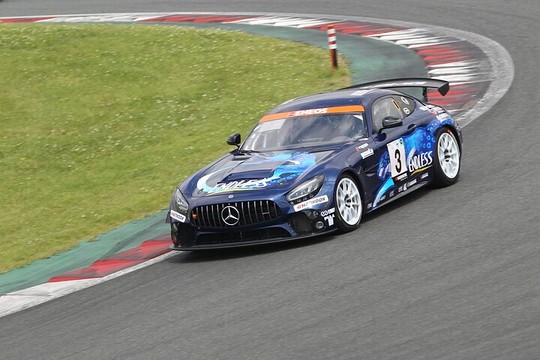 ウォームアップ: ST-QクラストップタイムはENDLESS AMG GT4