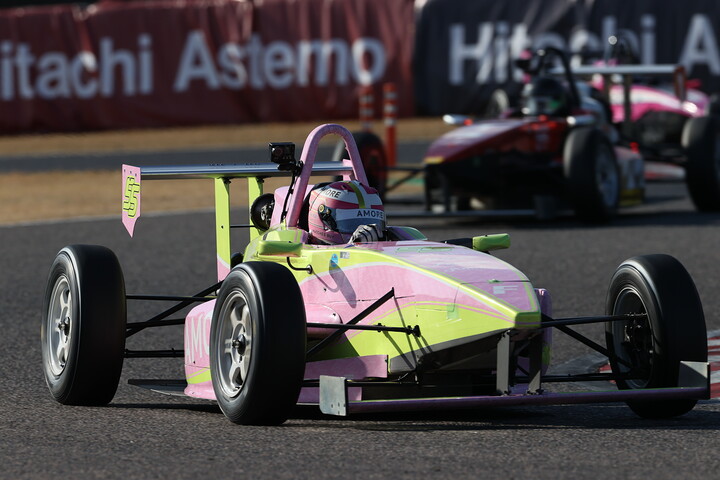 予選3位は板倉慎哉（AMORE TOKYO☆表参道☆KKSII）