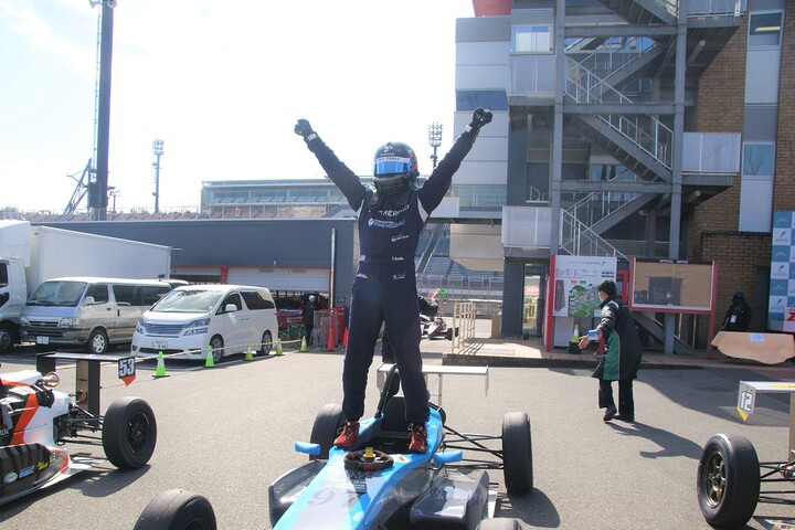 優勝した池田拓馬（テイクファースト&アメロイド）