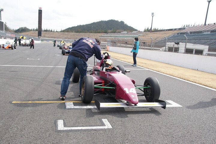 決勝6位は熱田行雲（ZAP 10V ED）