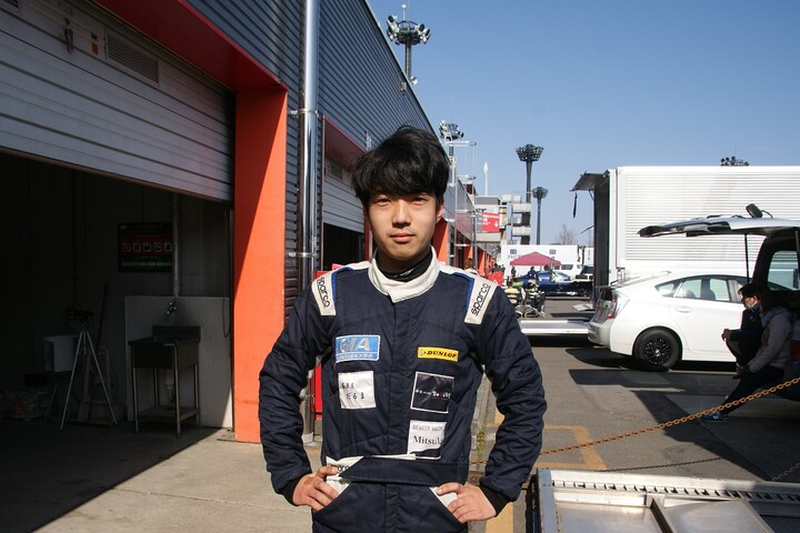 予選6位の磐上隼斗（アルビ富士吟景10V ED）