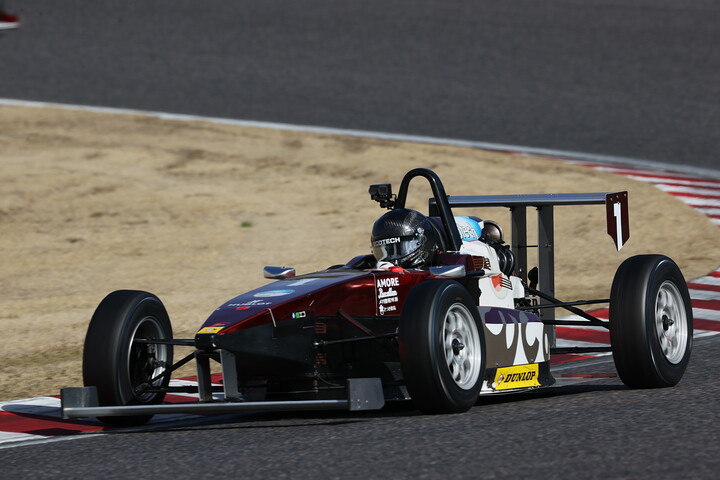 決勝6位は元山泰成（Ecotech Racing）