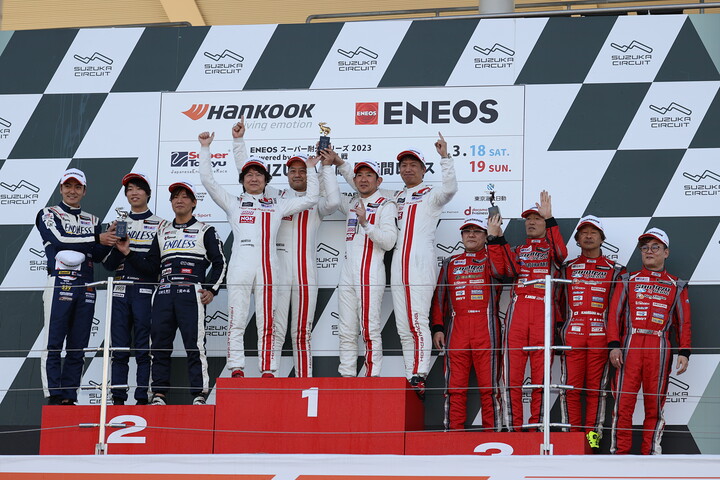 ST-2クラスの表彰式