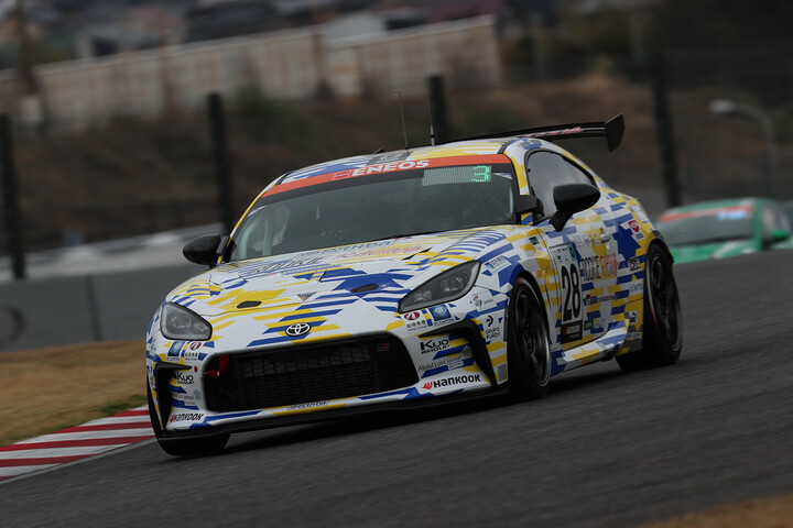 ST-Qクラストップタイムは28号車ORC ROOKIE GR86 CNF concept（加藤恵三／大嶋和也／豊田大輔／佐々木英輔）