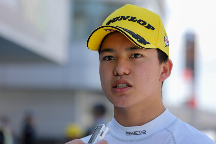 優勝した卜部和久（H・R F108）