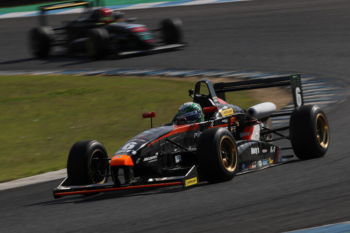 決勝2位は佐々木孝太（ファーストガレージ&ISP）