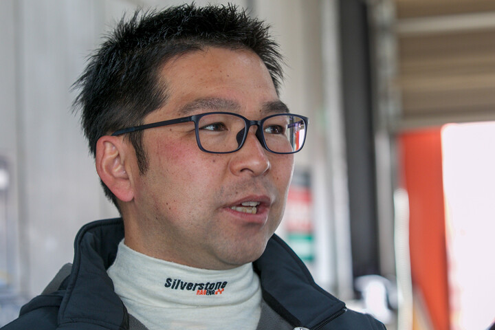 予選4位の金井亮忠（チームNATS・正義・001）