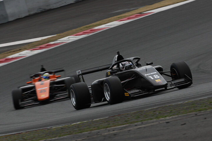 マスタークラス優勝はYUKI（DOME F111/3 ATM-ARF3R）