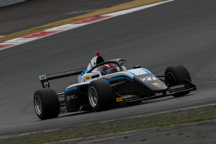 決勝5位はリアム・シーツ（Sutekina Racing）