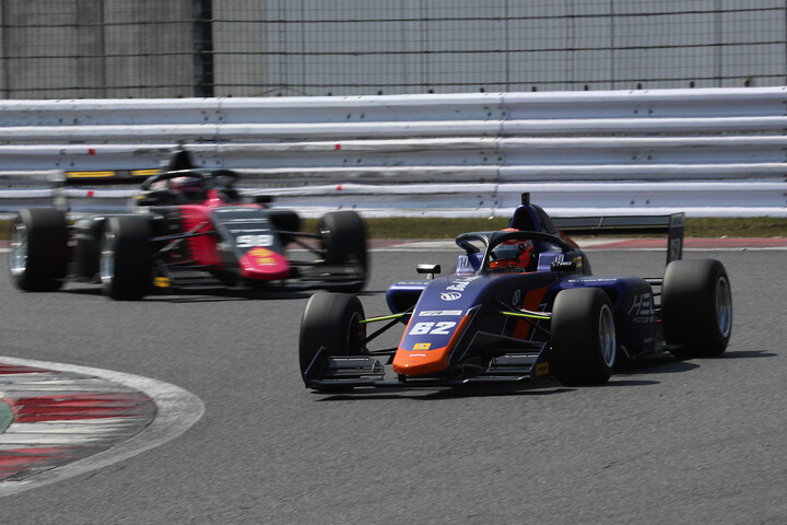 優勝は平木湧也（HELM MOTORSPORTS F111/3）