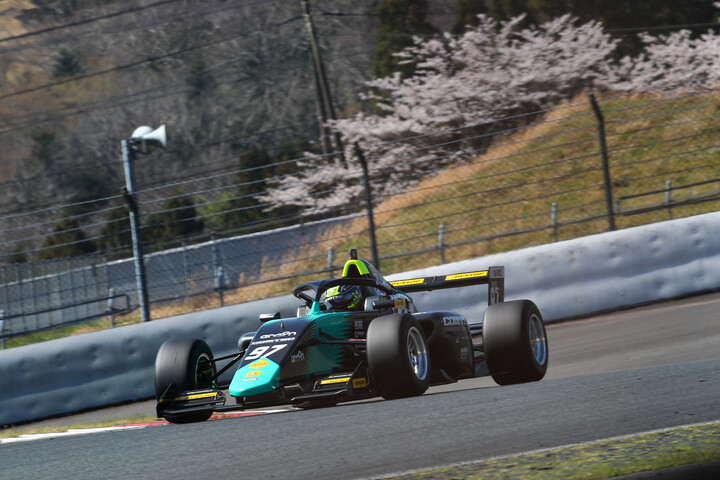 レース1予選3位、レース2予選4位、レース3予選3位の岩澤優吾（Bionic Jack Racing Scholarship FRJ）