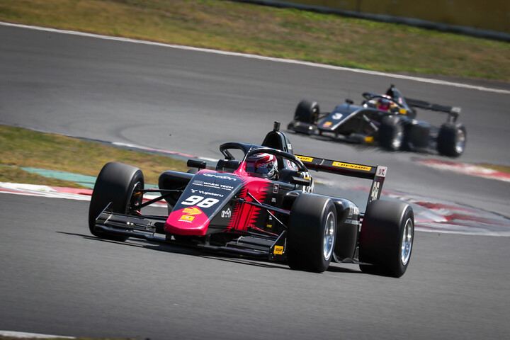 レース1, 2, 3すべてポールポジションの澤龍之介（Sutekina Racing）