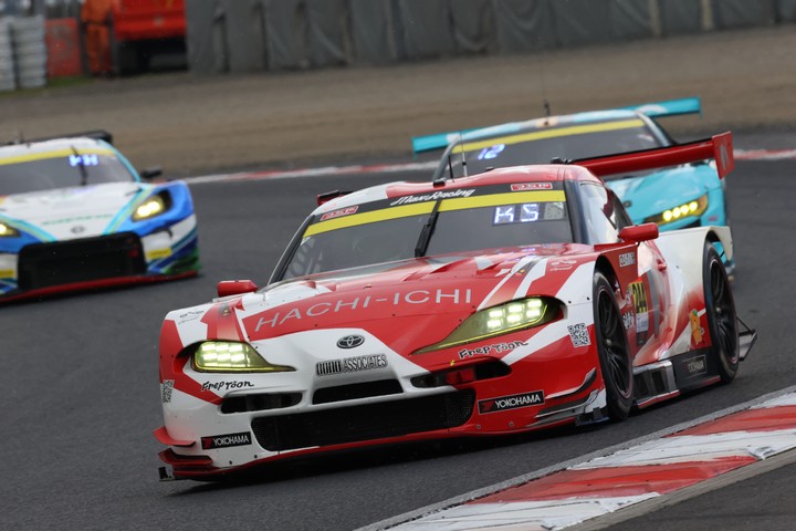 GT300クラス決勝3位はHACHI-ICHI GR Supra GT（佐藤公哉／三宅淳詞）