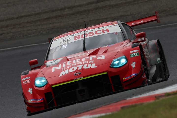 GT500クラス決勝2位はNiterra MOTUL Z（千代勝正／高星明誠）