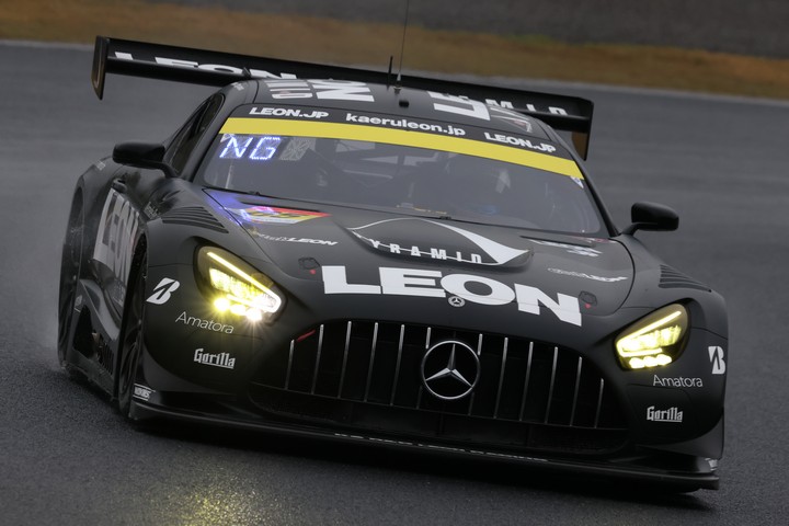 GT300クラスポールポジションはLEON PYRAMID AMG（蒲生尚弥／篠原拓朗）