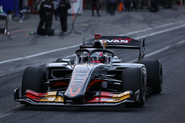 予選2位は坪井翔（P. MU/CERUMO・INGING SF23）