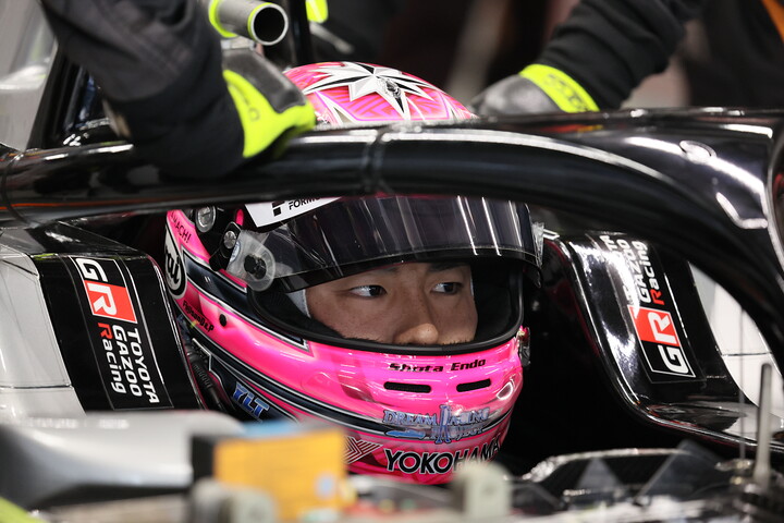 予選2位の坪井翔（P.MU/CERUMO･INGING）