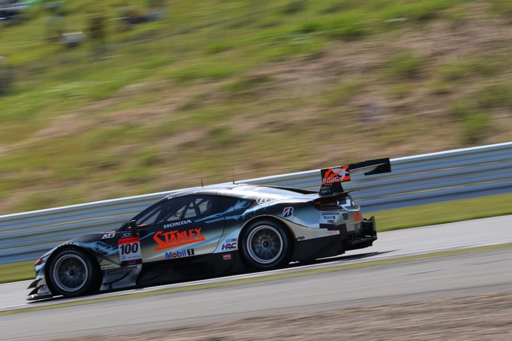 GT500クラス決勝2位はSTANLEY NSX-GT（山本尚貴／牧野任祐）