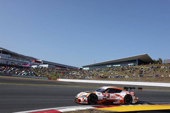 GT500クラス優勝はau TOM'S GR Supra（坪井翔／宮田莉朋）