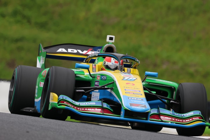 フリー走行1回目：3位は国本雄資（Kids com KCMG Cayman SF23）