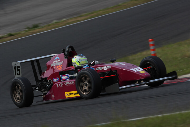 ジェントルマンクラス優勝は安藤弘人（ZAP SPEED 10V ED）