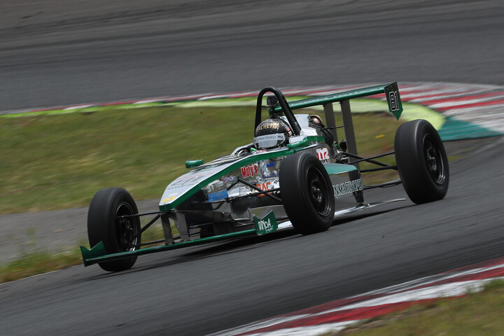 予選4位は池内比悠（群馬トヨペットTeam RiNoA ED）