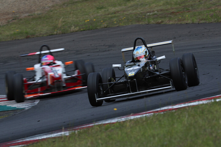 決勝2位は内田涼風（群馬トヨペットRiNoA ED）