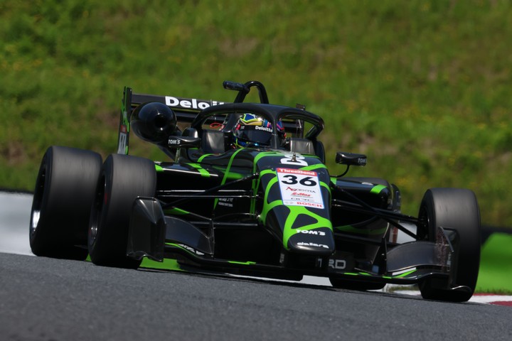 第1戦予選4位、第2戦予選3位の古谷悠河（Deloitte. HTP TOM'S 320）