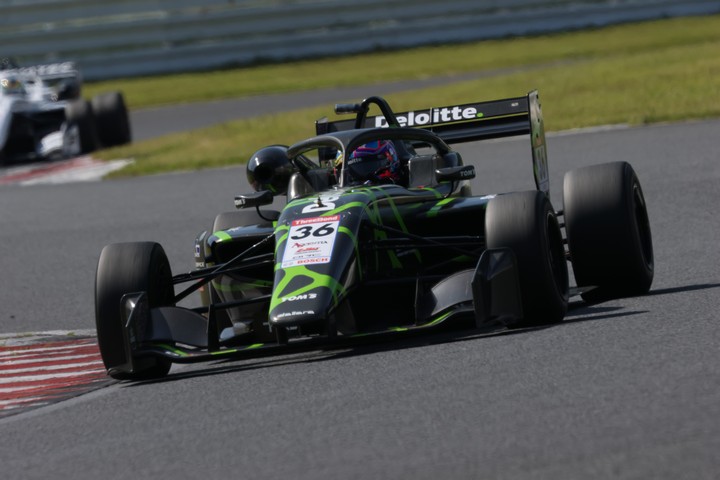 決勝3位は古谷悠河（Deloitte. HTP TOM'S 320）