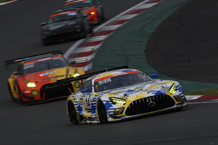 ST-Xクラス優勝は中升ROOKIE AMG GT3（鵜飼龍太／蒲生尚弥／平良響／片岡龍也）