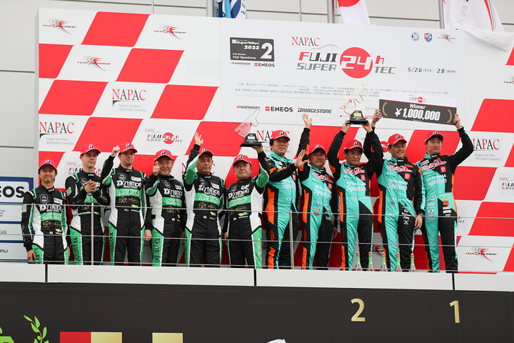 ST-1クラスの表彰式