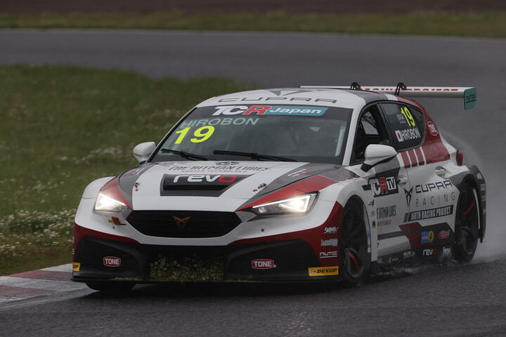 決勝2位はHIROBON（バースレーシングプロジェクト【BRP】）