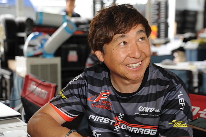 第4戦、第5戦ともポールポジションの佐々木孝太（ファーストガレージ&ISP）