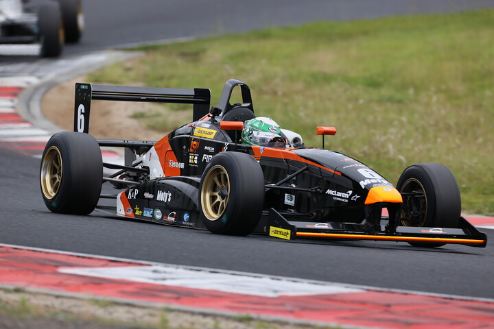 決勝2位は佐々木孝太（ファーストガレージ&ISP）